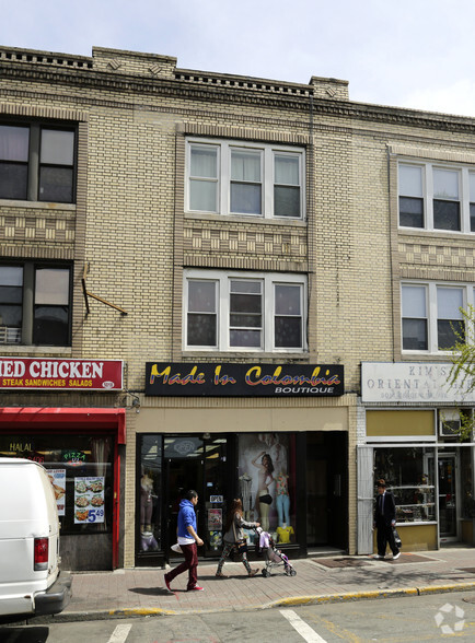 5016 Bergenline Ave, West New York, NJ for lease - Primary Photo - Image 1 of 4