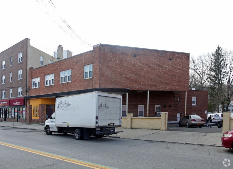 815 McLean Ave, Yonkers, NY 10704