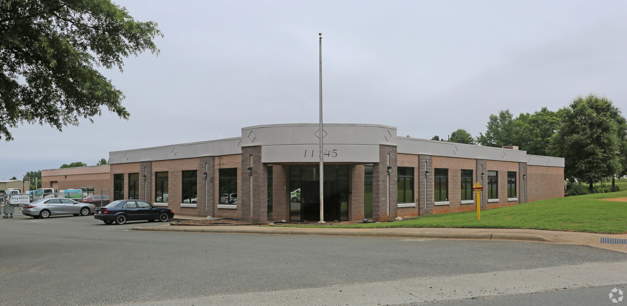 11145 Metromont Rd, Charlotte, NC for sale Primary Photo- Image 1 of 1