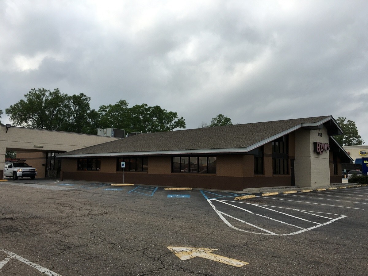 1748 SW Railroad Ave, Hammond, LA 70403