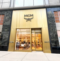 Chicago Marriott Downtown - Retail - Storefront Property