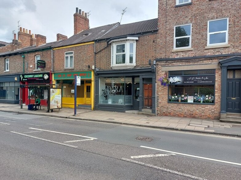 52 Clarence St, York for lease - Building Photo - Image 2 of 2