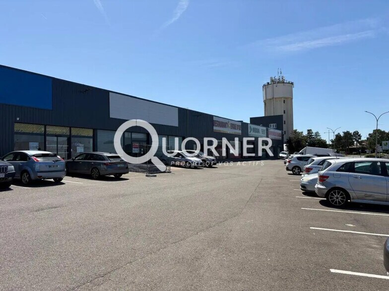 Retail in Vernouillet for lease - Building Photo - Image 3 of 5