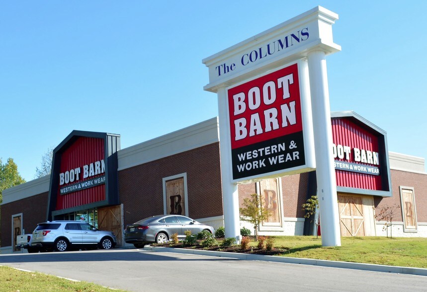 1775 Vann Dr, Jackson, TN for sale - Primary Photo - Image 1 of 1