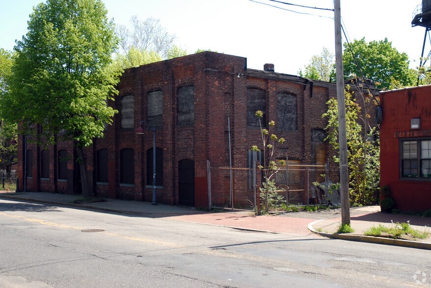 29 McBride Ave, Paterson, NJ 07501