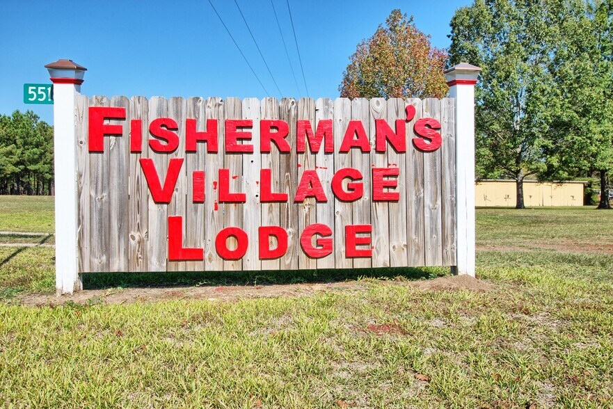 5518 Highway 21 East, Hemphill, TX for sale - Building Photo - Image 1 of 1