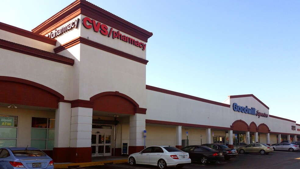 9720 9722 Sw 8th St Miami Fl 33174 Loopnet Com