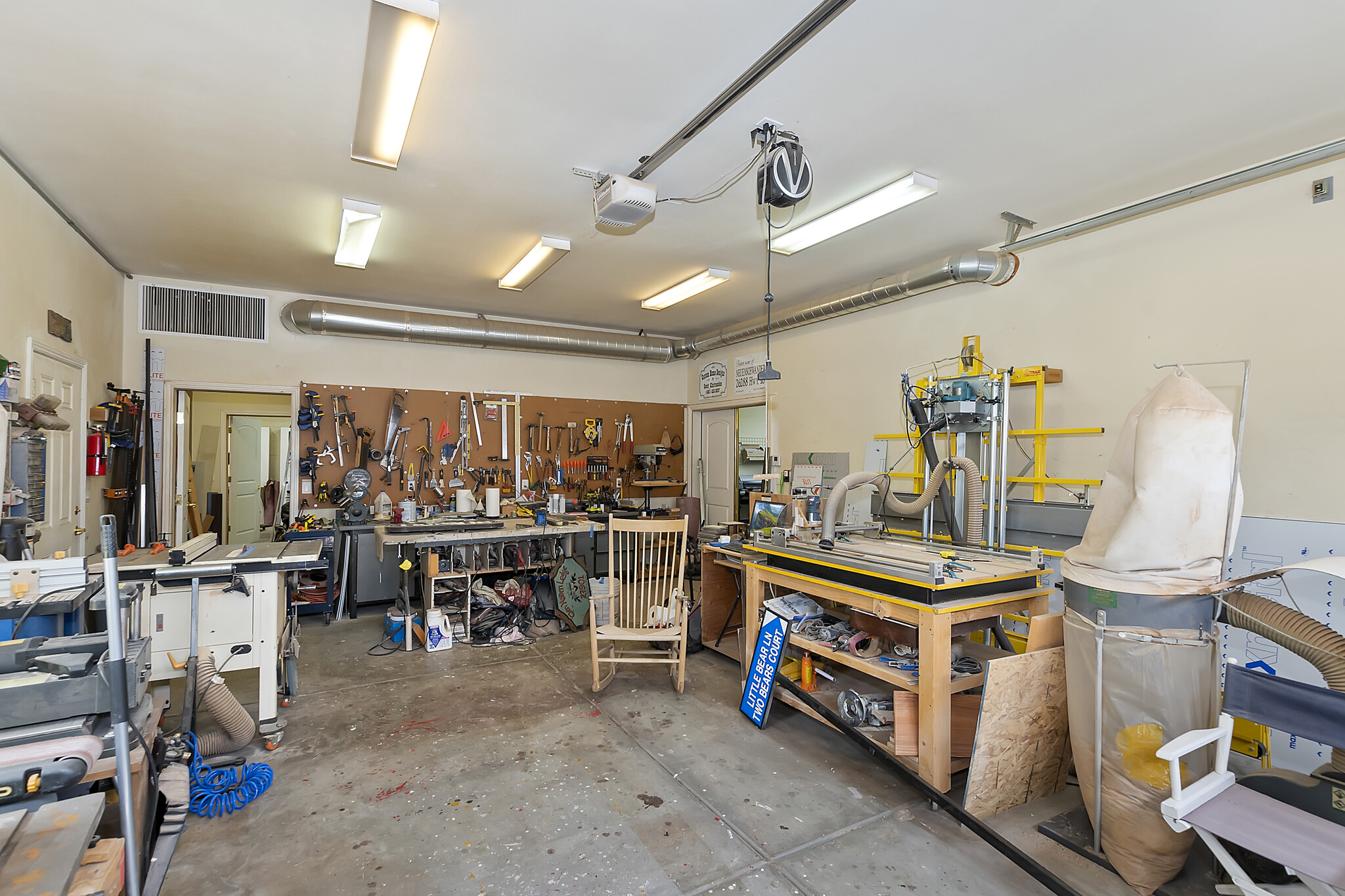 26288 CA-18, Rimforest, CA 92378 - Neu-Art Studio | LoopNet