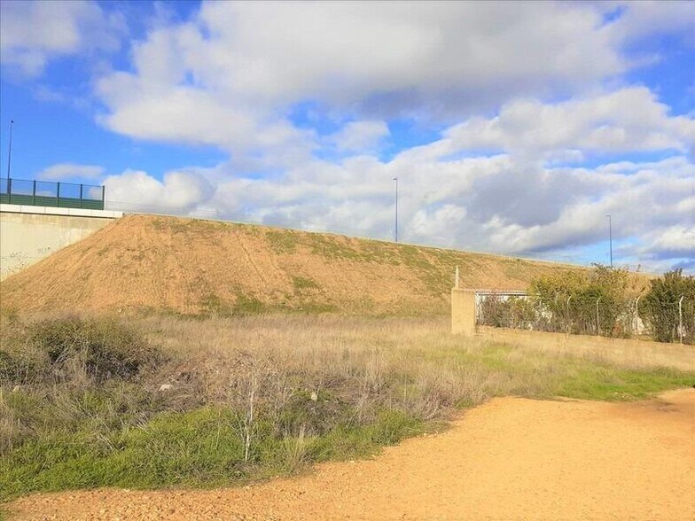 Calle la Pontona, 2, San Andrés del Rabanedo, León for sale - Building Photo - Image 3 of 7