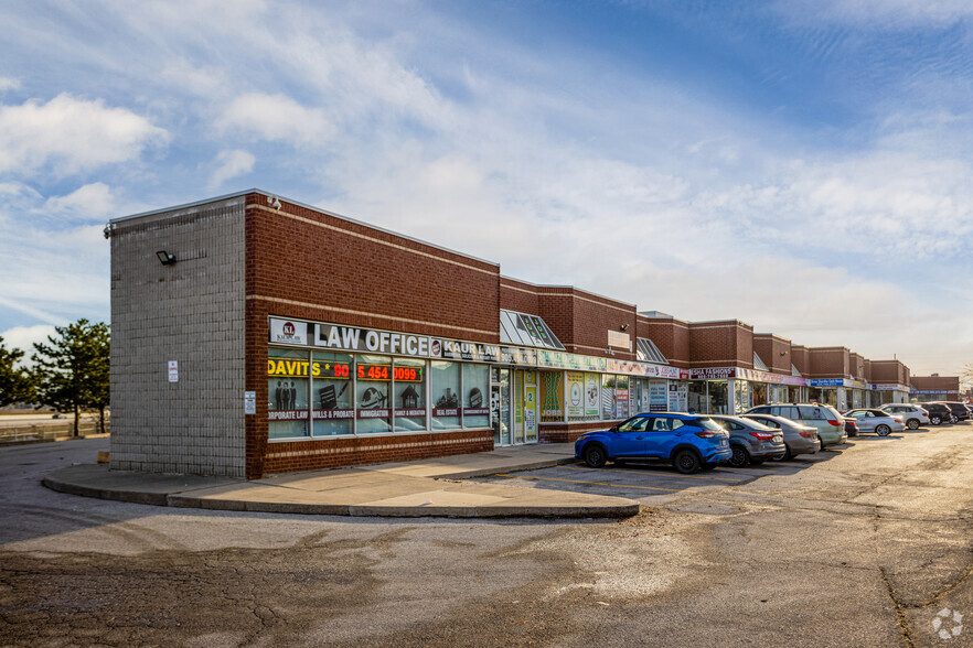 2565-2575 Steeles Ave, Brampton, ON for lease - Building Photo - Image 3 of 4