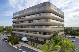 More details for 700 Dorval Dr, Oakville, ON - Office for Lease