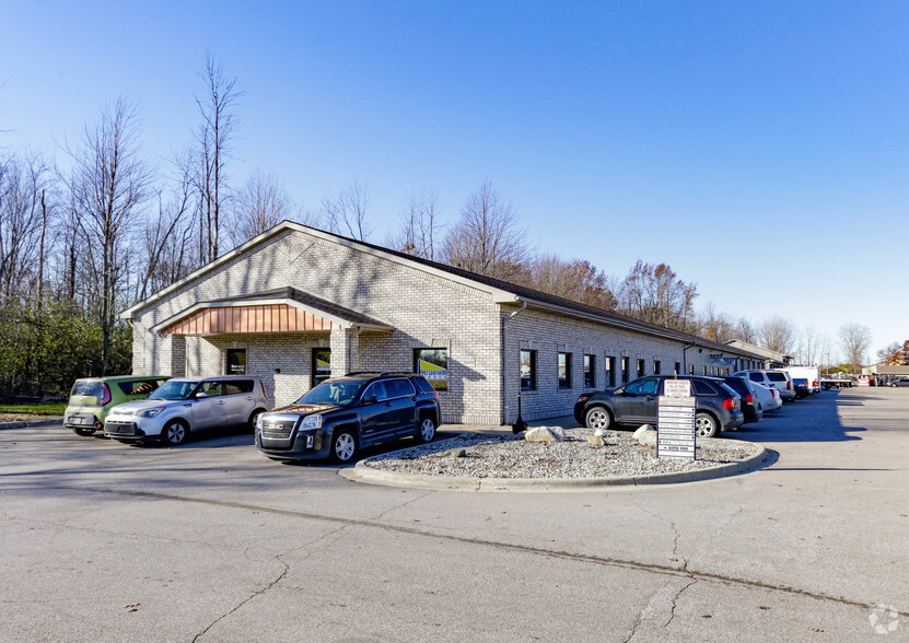 3689-3691 Fashion Square Blvd, Saginaw, MI for sale - Primary Photo - Image 1 of 1