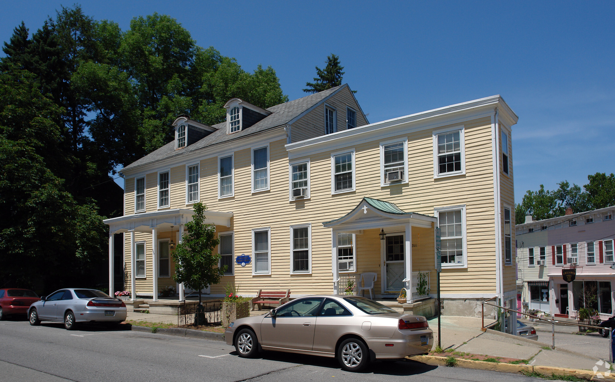 309-311 Front St, Belvidere, NJ for lease Primary Photo- Image 1 of 21