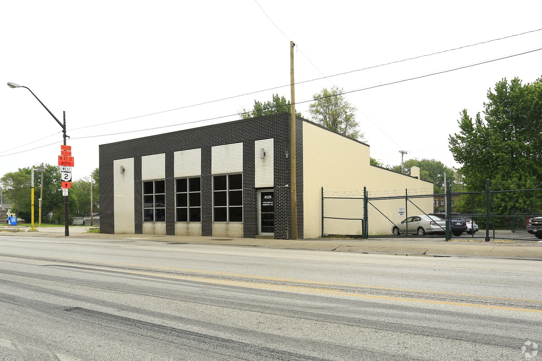 4529 Detroit Ave, Cleveland, OH for lease Primary Photo- Image 1 of 5