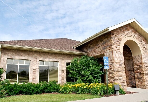 3916 Stonegate Park, Saint Joseph, MI for sale Primary Photo- Image 1 of 1