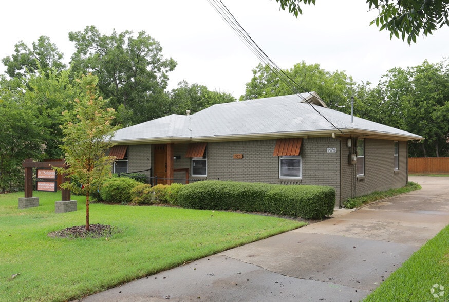 923 S Church St, Grapevine, TX for sale - Primary Photo - Image 1 of 1