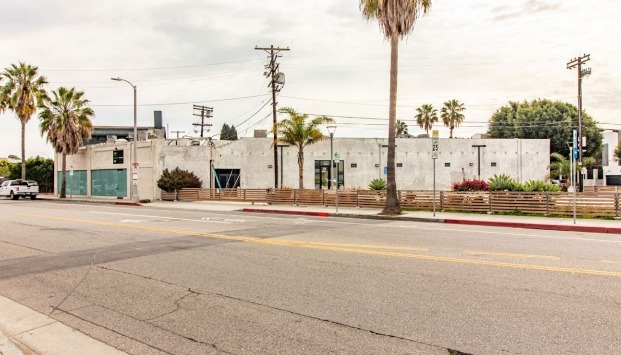 910 Abbot Kinney Blvd, Venice, CA for lease - Building Photo - Image 1 of 5