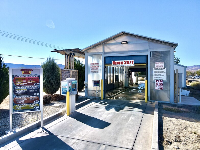 380-400 E Main St, Fernley, NV for sale - Building Photo - Image 2 of 9