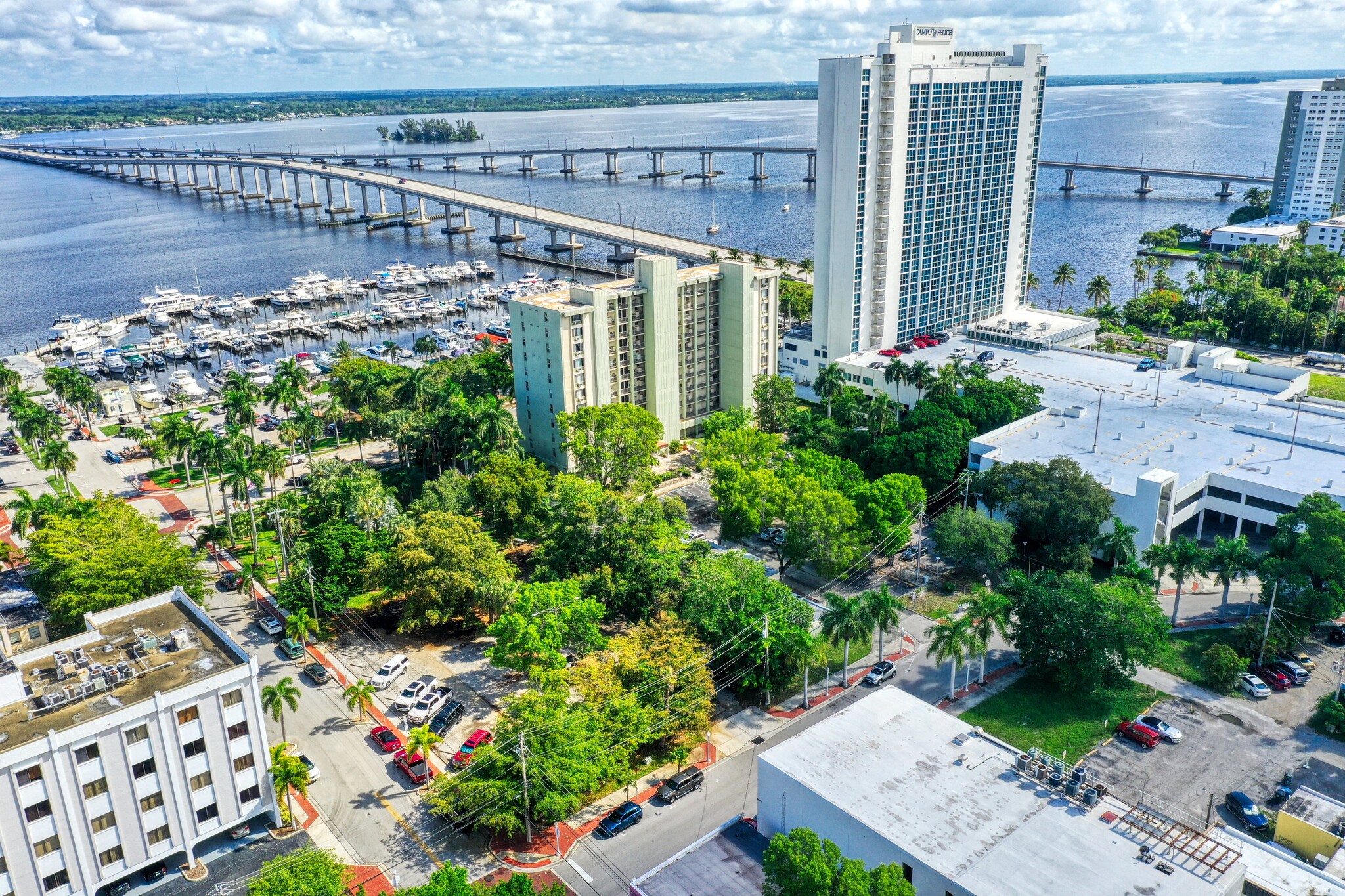 2424 Edwards Dr, Fort Myers, FL for sale Building Photo- Image 1 of 5