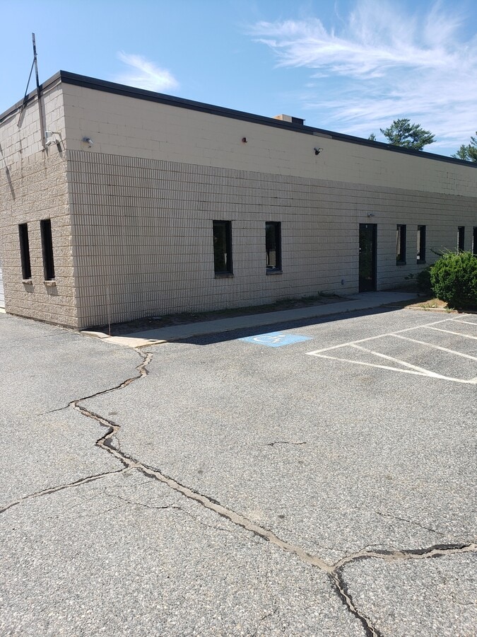 37 Lark Industrial Pky, Greenville, RI 02828 - Unit A - - Interior Photo - Image 2 of 18