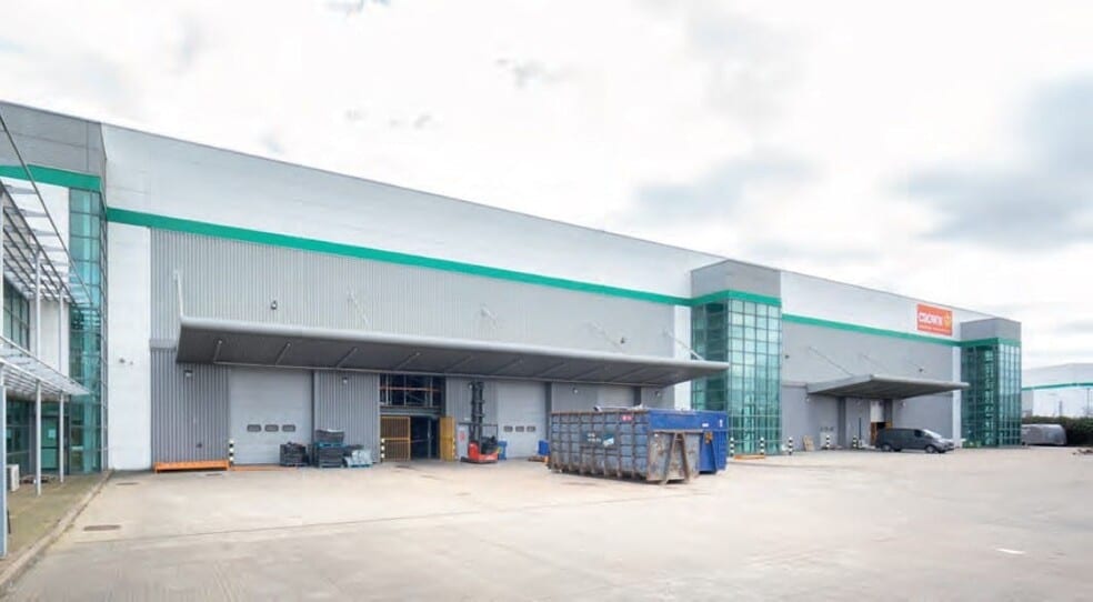 Twelvetrees Cres, London for lease - Building Photo - Image 3 of 7