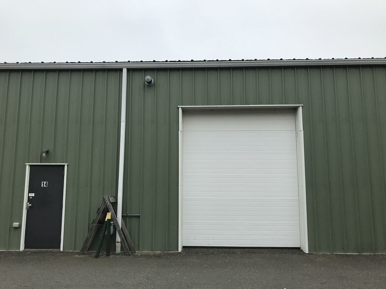 21 Kettle Cove Ln, Gloucester, MA for sale - Primary Photo - Image 1 of 1