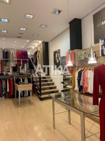 Retail in València for sale - Building Photo - Image 2 of 5