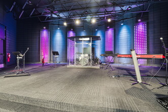 2201 W 108th St, Bloomington, MN for lease Interior Photo- Image 1 of 4
