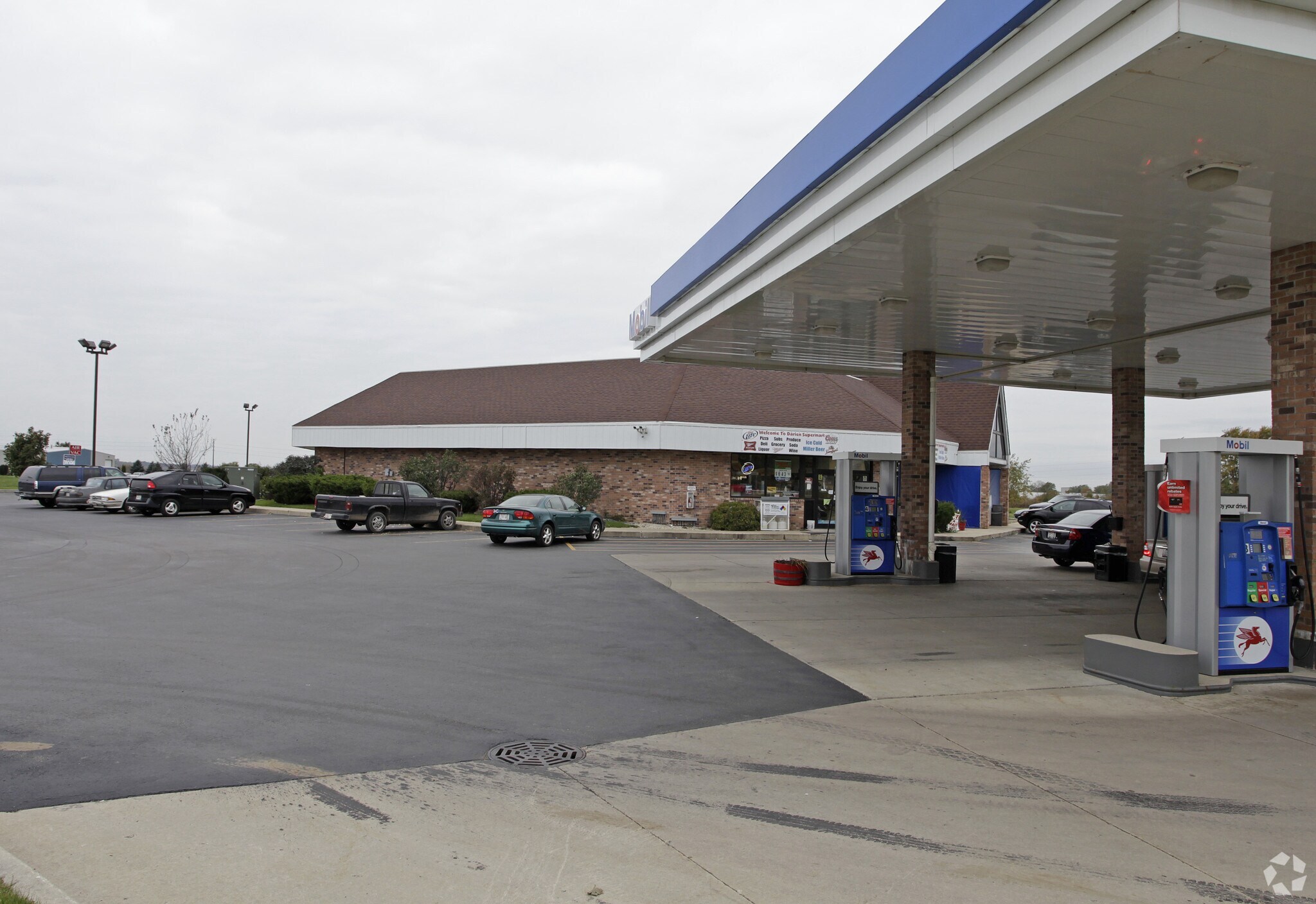 500 N Walworth St, Darien, WI for sale Primary Photo- Image 1 of 1