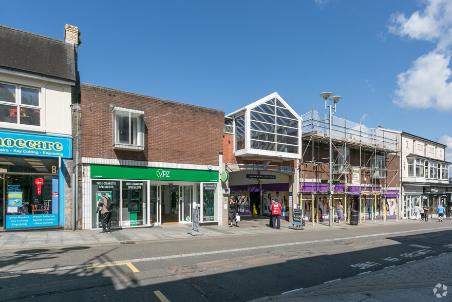 Nolton Arcade, Bridgend for lease - Primary Photo - Image 1 of 5