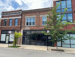 2882 N Milwaukee Ave, Chicago, IL for lease Building Photo- Image 2 of 12