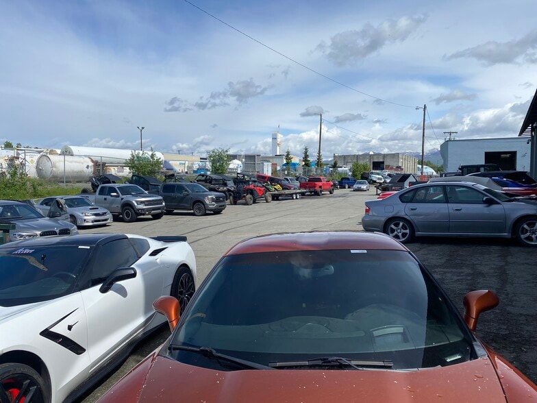 1000 W 66th Ct, Anchorage, AK for sale - Building Photo - Image 2 of 14