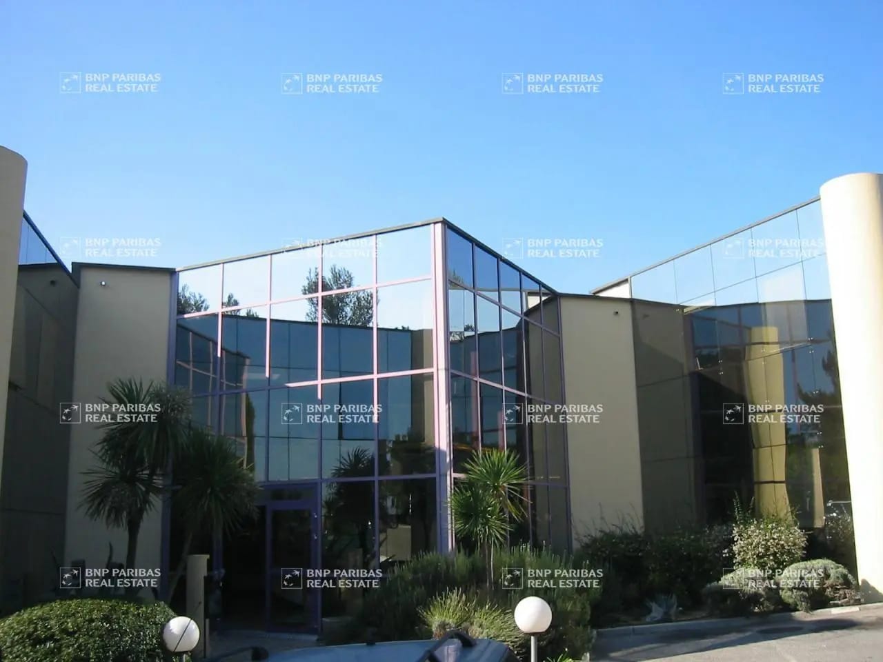 Office in Antibes for sale Building Photo- Image 1 of 12