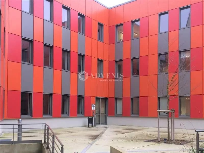 Office in Blois for lease Building Photo- Image 1 of 6