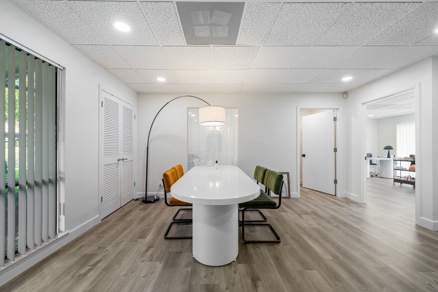 7509 Madison Ave, Citrus Heights, CA for sale - Interior Photo - Image 3 of 28