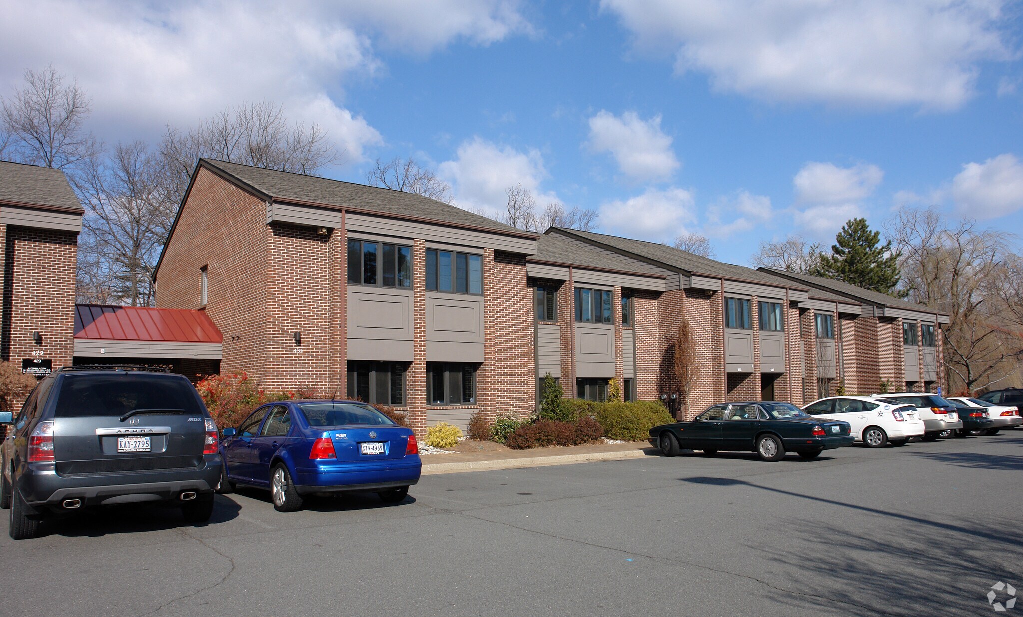 431-437 Carlisle Dr, Herndon, VA for sale Primary Photo- Image 1 of 1