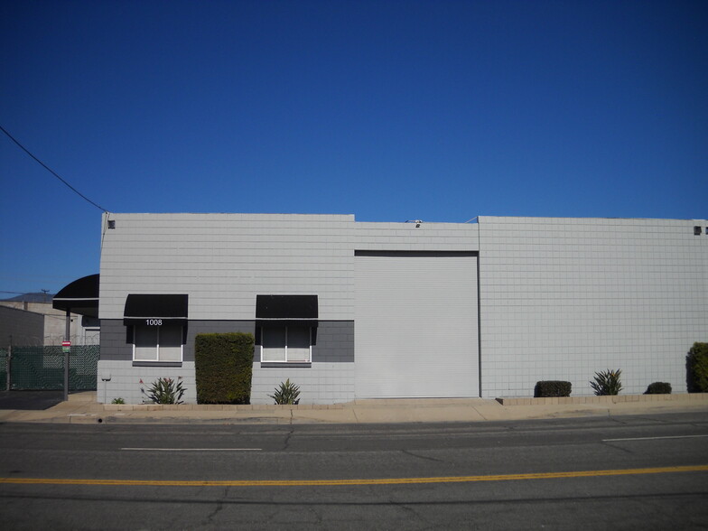 1008 W Brooks St, Ontario, CA for lease - Building Photo - Image 2 of 9