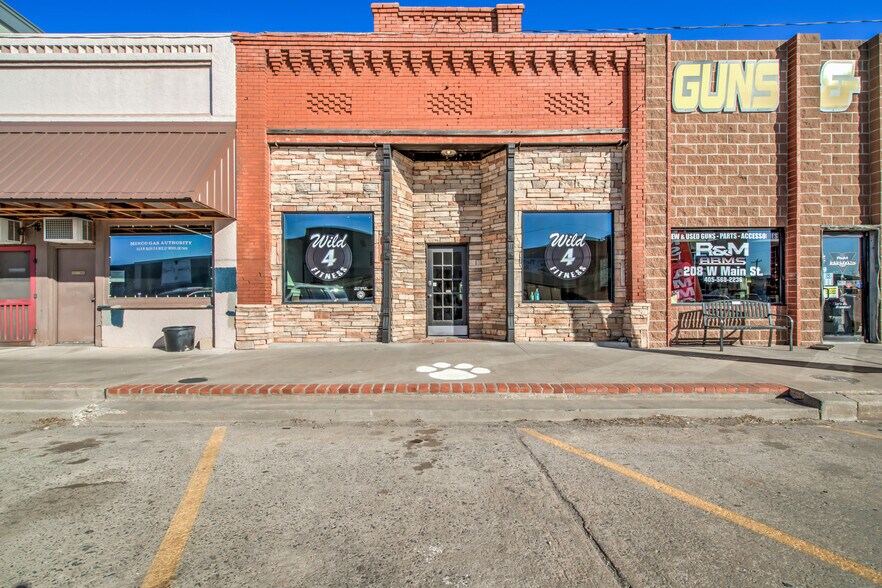 210 Main, Minco, OK 73059