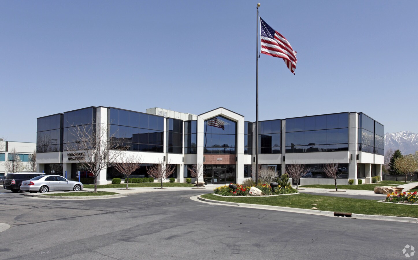 6321 S Redwood Rd, Taylorsville, UT 84123 Professional Plaza