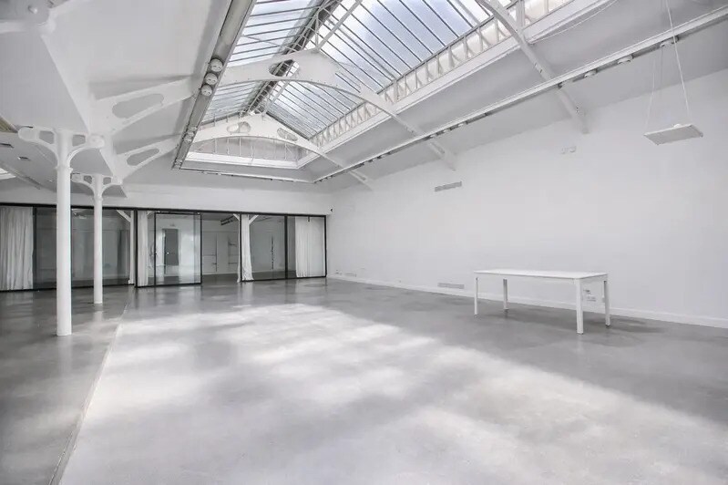 38 Rue Du Temple, Paris for sale Interior Photo- Image 1 of 8