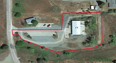 3191 El Prado Rd, La Grange, CA - aerial  map view