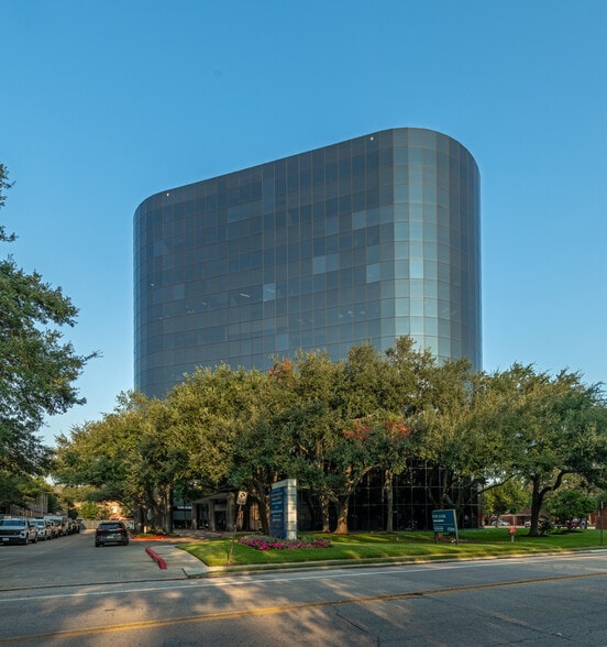 1800 Bering Dr, Houston, TX for sale - Building Photo - Image 1 of 13