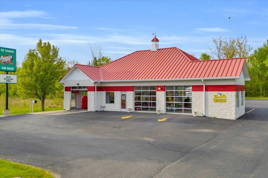 1000 Shortcut Rd, Marine City, MI for sale - Building Photo - Image 2 of 26