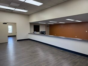 2520 N Eastgate Ave, Springfield, MO for lease Interior Photo- Image 2 of 11