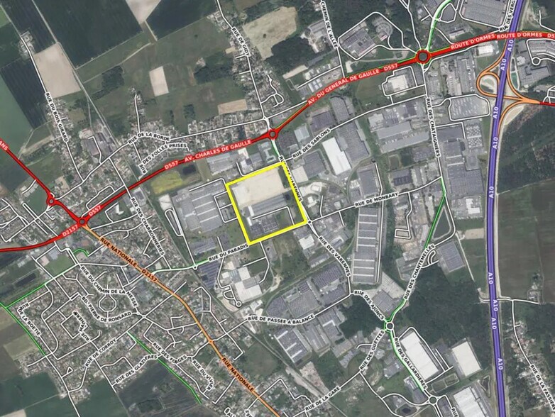 Industrial in Ormes for lease - Building Photo - Image 3 of 5