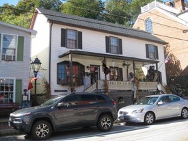 406 Mill St, Occoquan VA - Convenience Store