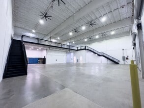 1034 KIRKLAND Ave, Nashville, TN for lease Building Photo- Image 1 of 16