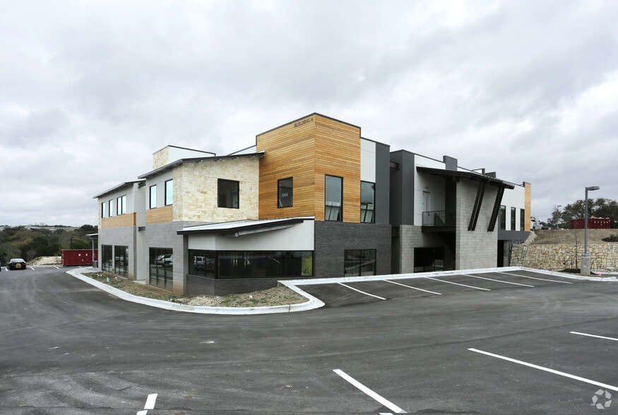 3944 Ranch Road 620 S, Bee Cave, TX for lease - Building Photo - Image 1 of 10