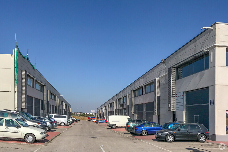 Industrial in Leganés, MAD for lease - Building Photo - Image 3 of 5