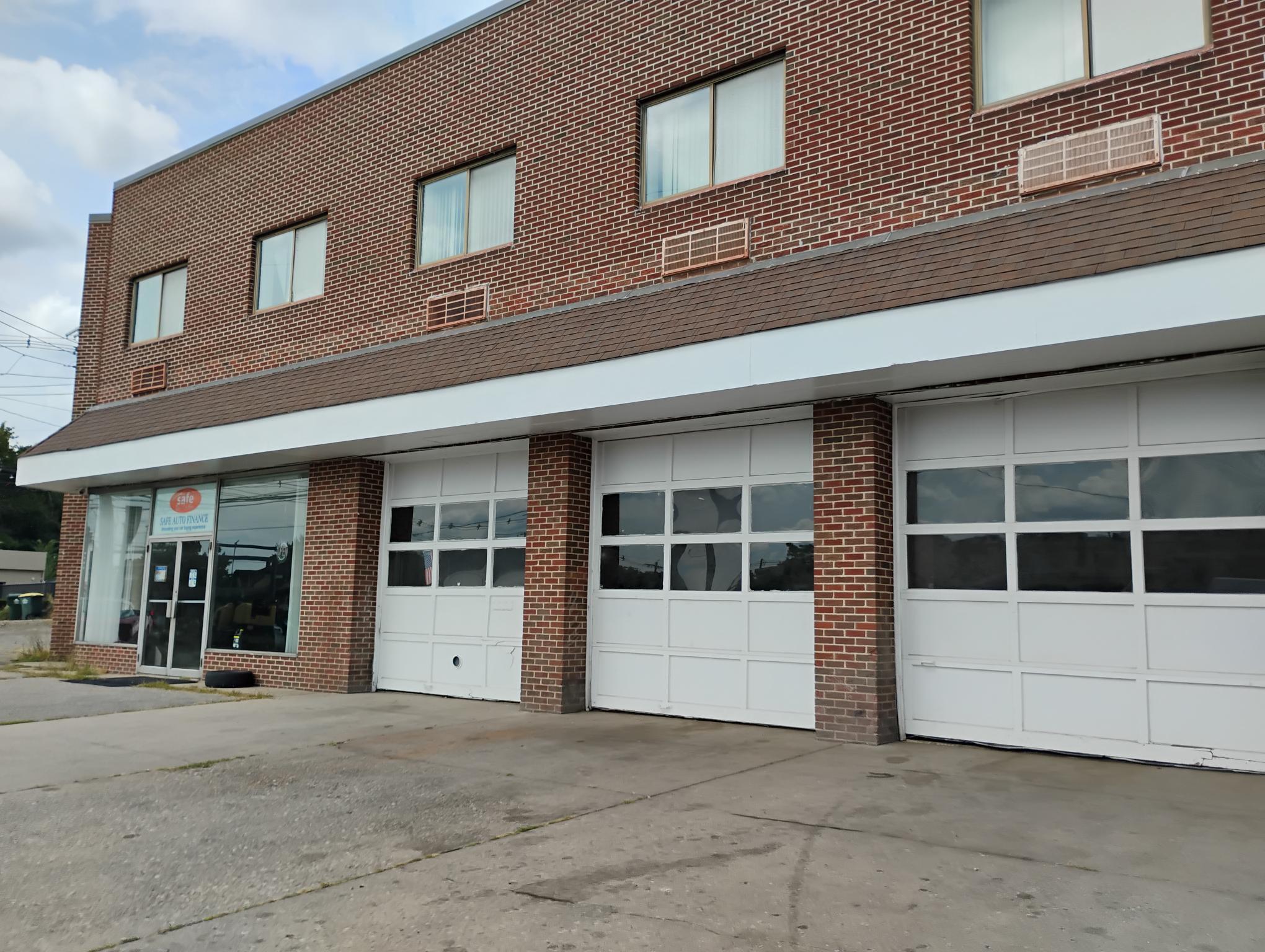 233 White St, Danbury, CT for lease Building Photo- Image 1 of 6